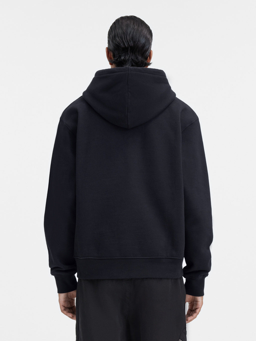 Le sweatshirt brodé