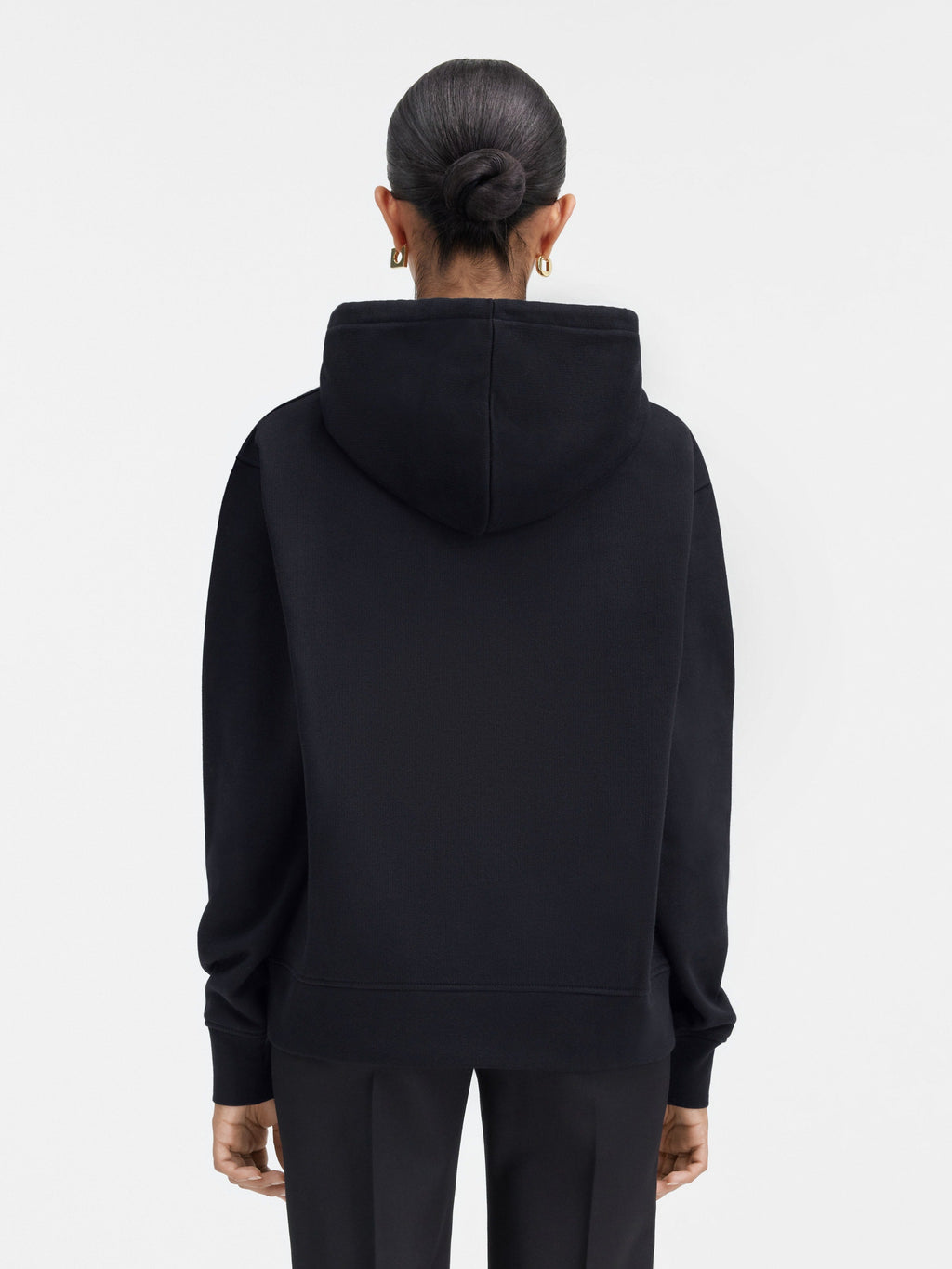 Le sweatshirt brodé