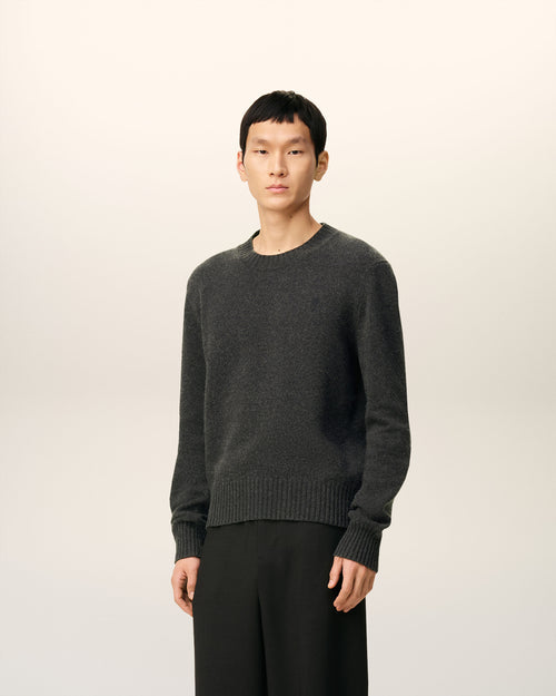 Pull Noir Col Rond Ami De Coeur En Cachemire