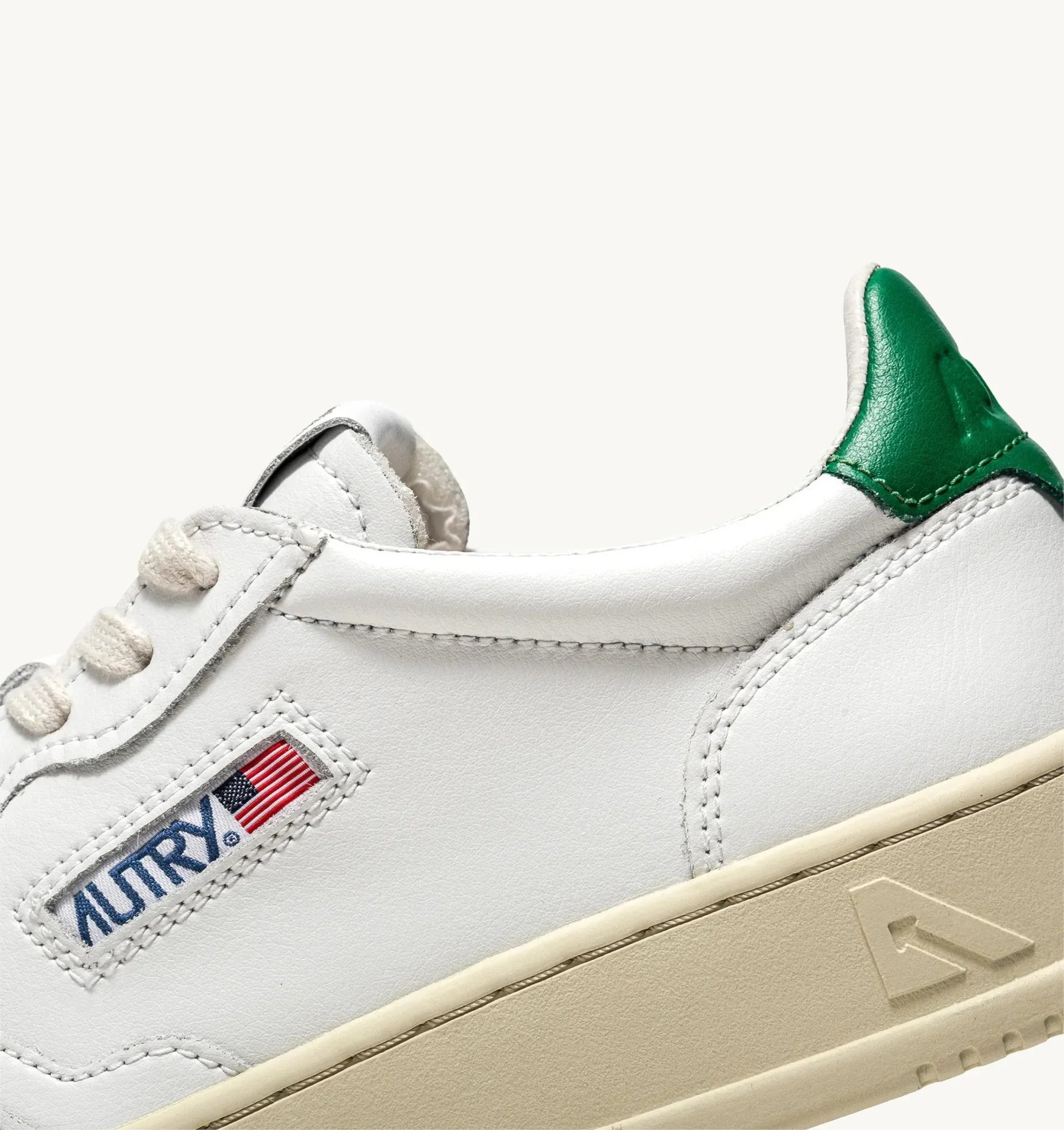 AUTRY - Baskets medalist low en cuir blanc et vert